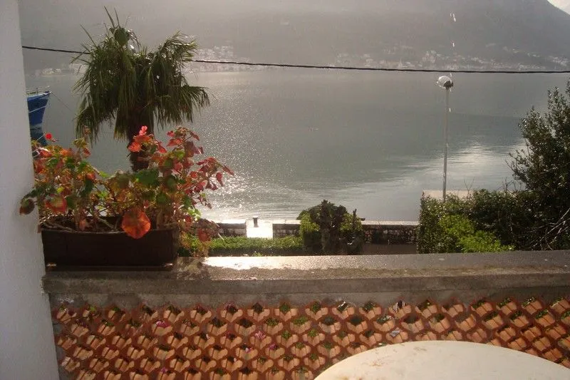 Sale, house, 265m², Dobrota, Kotor