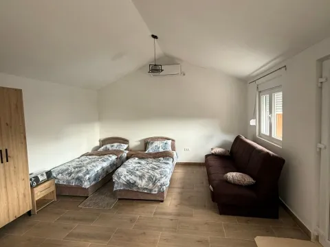 Stan in Gradiošnica