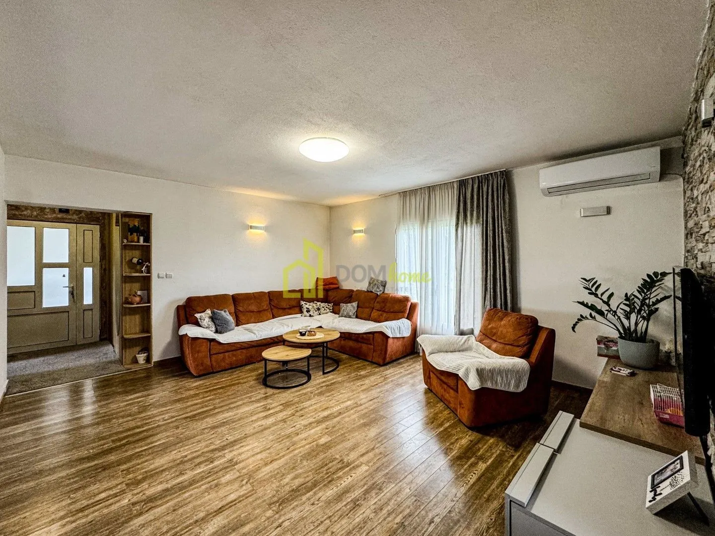 Prodaja, kuća, 273m², Doljani, Podgorica