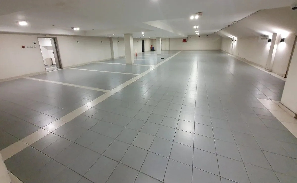 Izdavanje, jednosoban stan, 48m², Dedinje Sve Podlokacije, Beograd