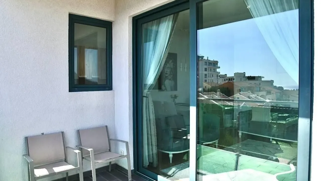 Sale, two bedroom apartment, 72m², Bečići, Budva