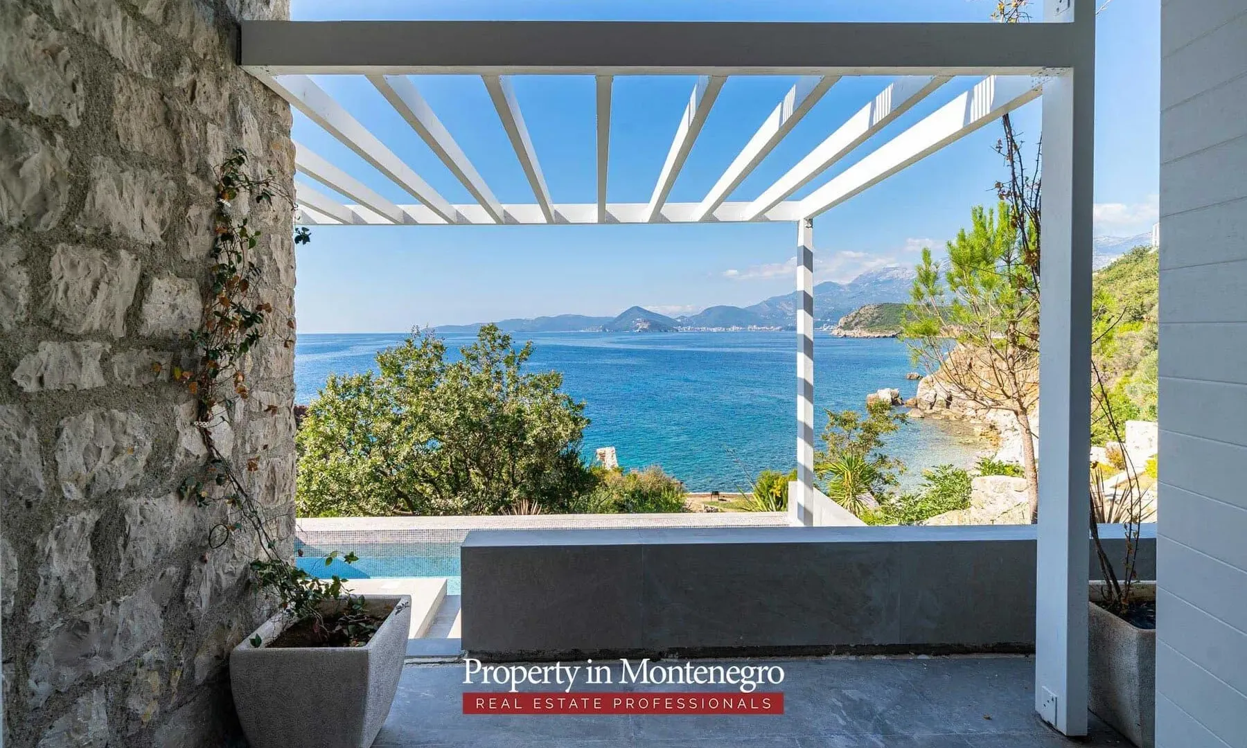 Sale, house, 310m², Rijeka Reževići, Budva