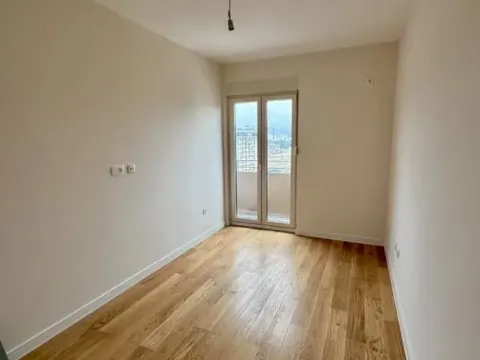 Izdavanje, jednosoban stan, 42m², Central Point, Podgorica - image 4