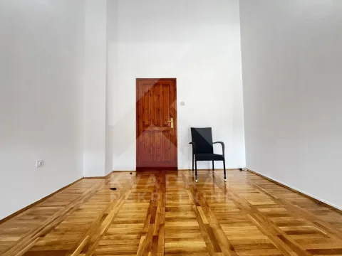 Rent, house, 140m², Zabjelo, Podgorica - image 10
