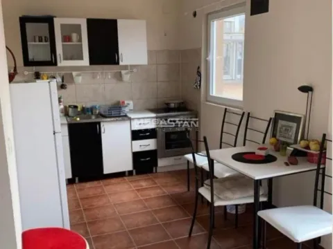 Rent, two bedroom apartment, 45m², Savski Venac, Beograd - image 10