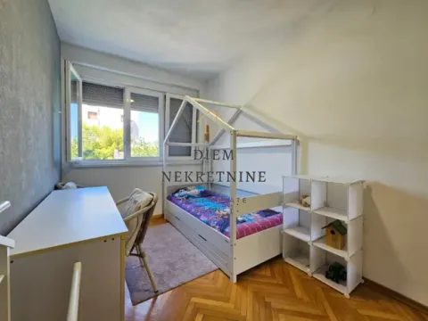 Rent, two bedroom apartment, 60m², Centar, Bar - image 6