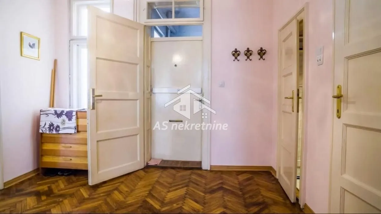 Izdavanje, dvosoban stan, 65m², Stari Grad, Beograd