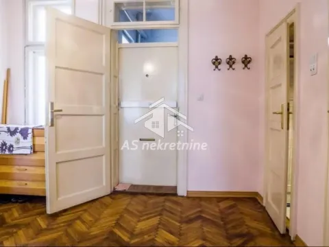 Rent, two bedroom apartment, 65m², Stari Grad, Beograd - image 15