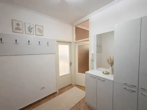 Rent, three bedroom apartment, 87m², Preko Morače, Podgorica - image 19