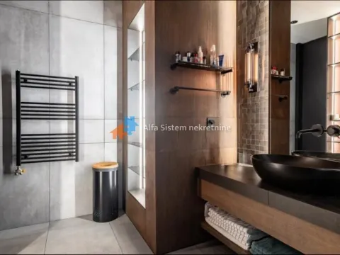 Izdavanje, trosoban stan, 193m², Stari Grad, Beograd - image 7