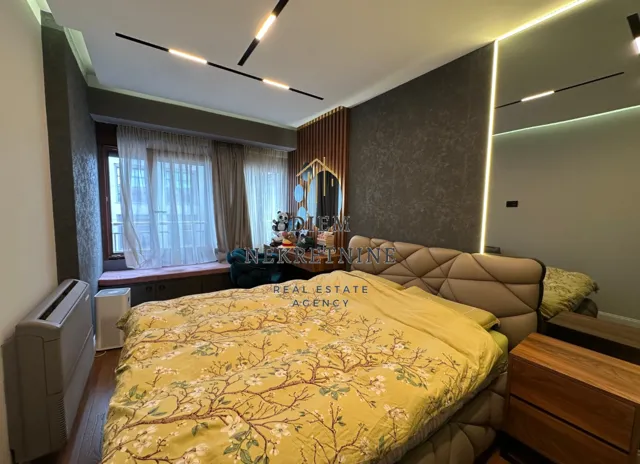 Prodaja, trosoban stan, 195m², Pobrežje, Podgorica