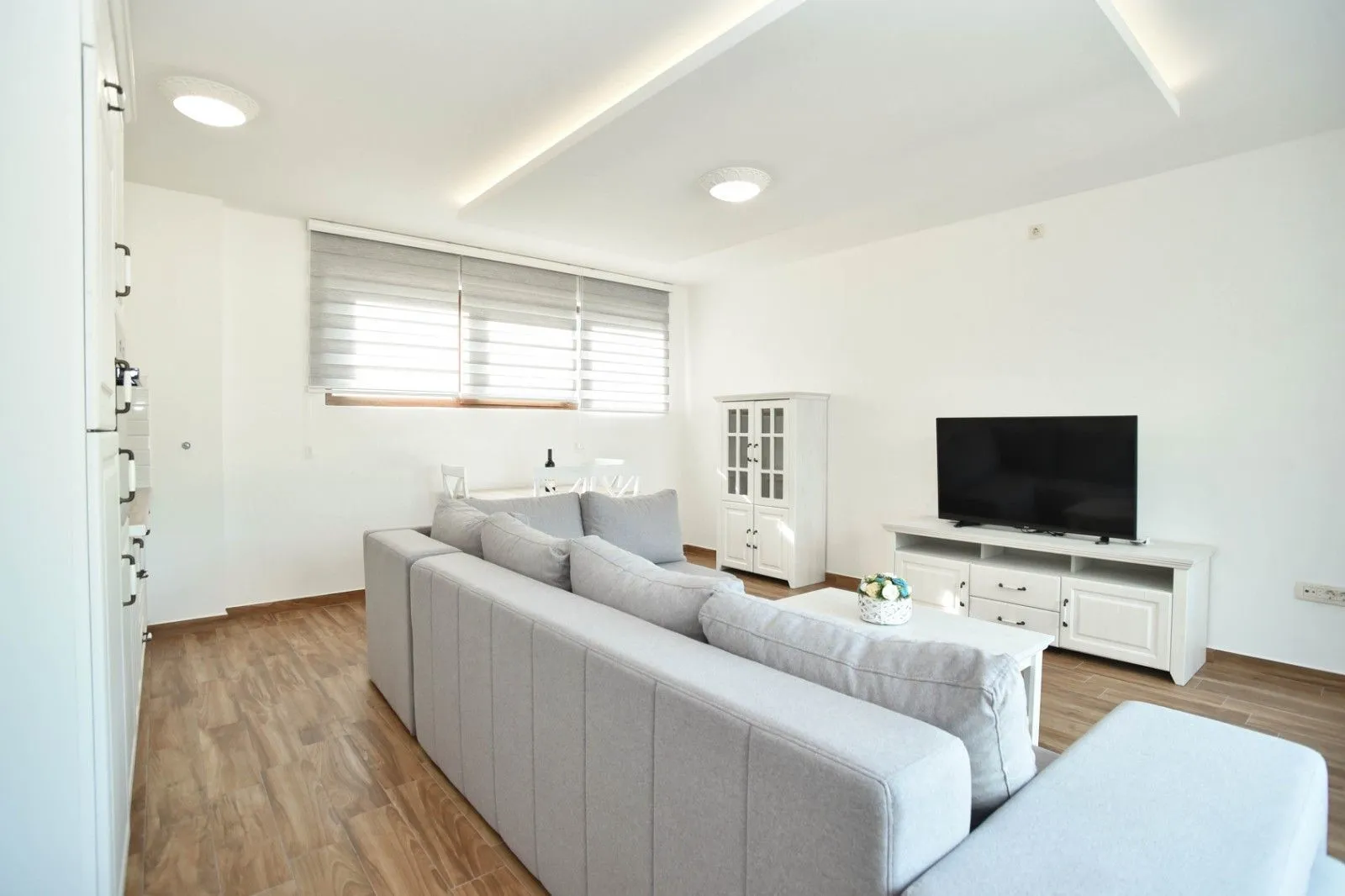 Sale, one bedroom apartment, 53m², Bečići, Budva