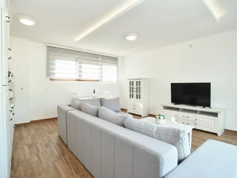 Prodaja, jednosoban stan, 53m², Bečići, Budva - image 7