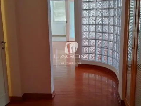 Izdavanje, stan, 203m², Vračar Hram, Vračar Sve Podlokacije - image 4