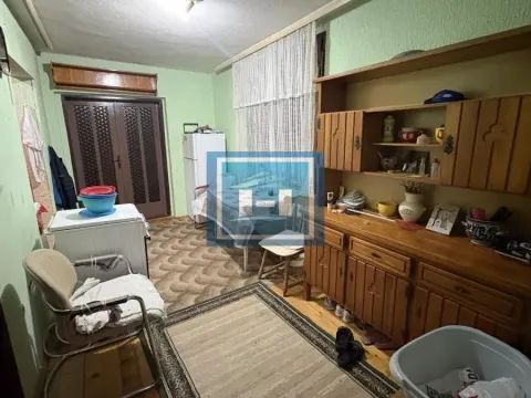 Izdavanje, kuća, 50m², Centar, Jagodina