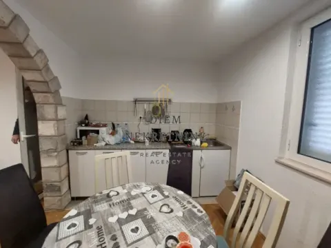 Izdavanje, dvosoban stan, 60m², Seljanovo, Tivat - image 3