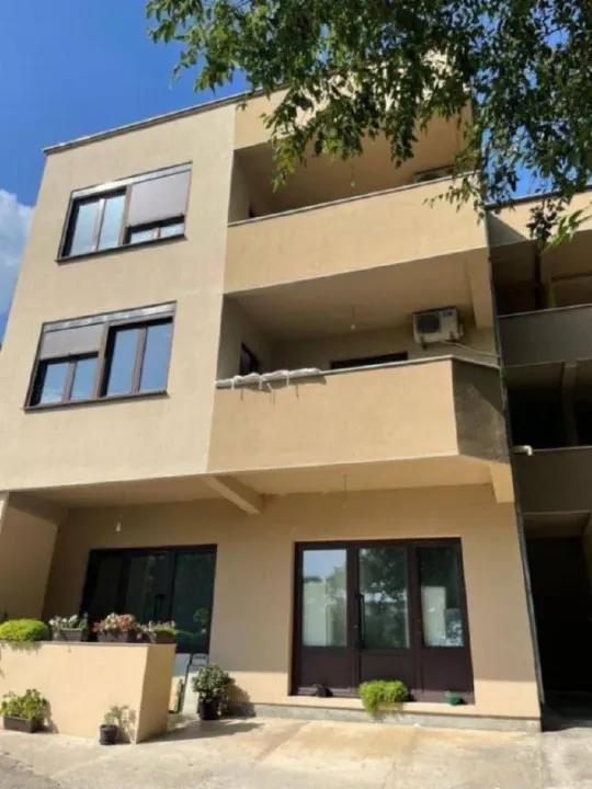 Sale, two bedroom apartment, 78m², Lazi, Budva