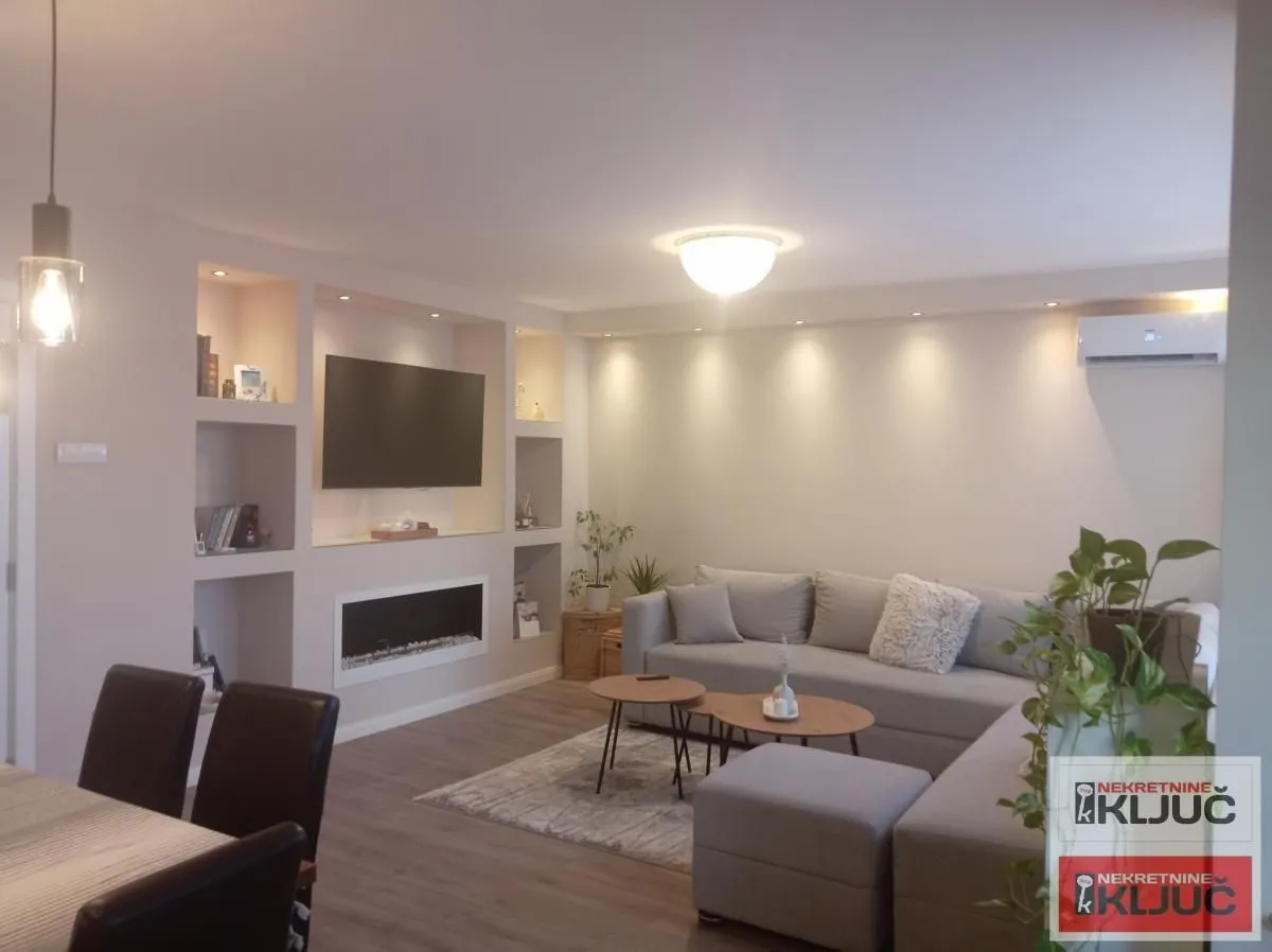 Sale, two bedroom apartment, 76m², Socijalno, Novi Sad Sve Podlokacije