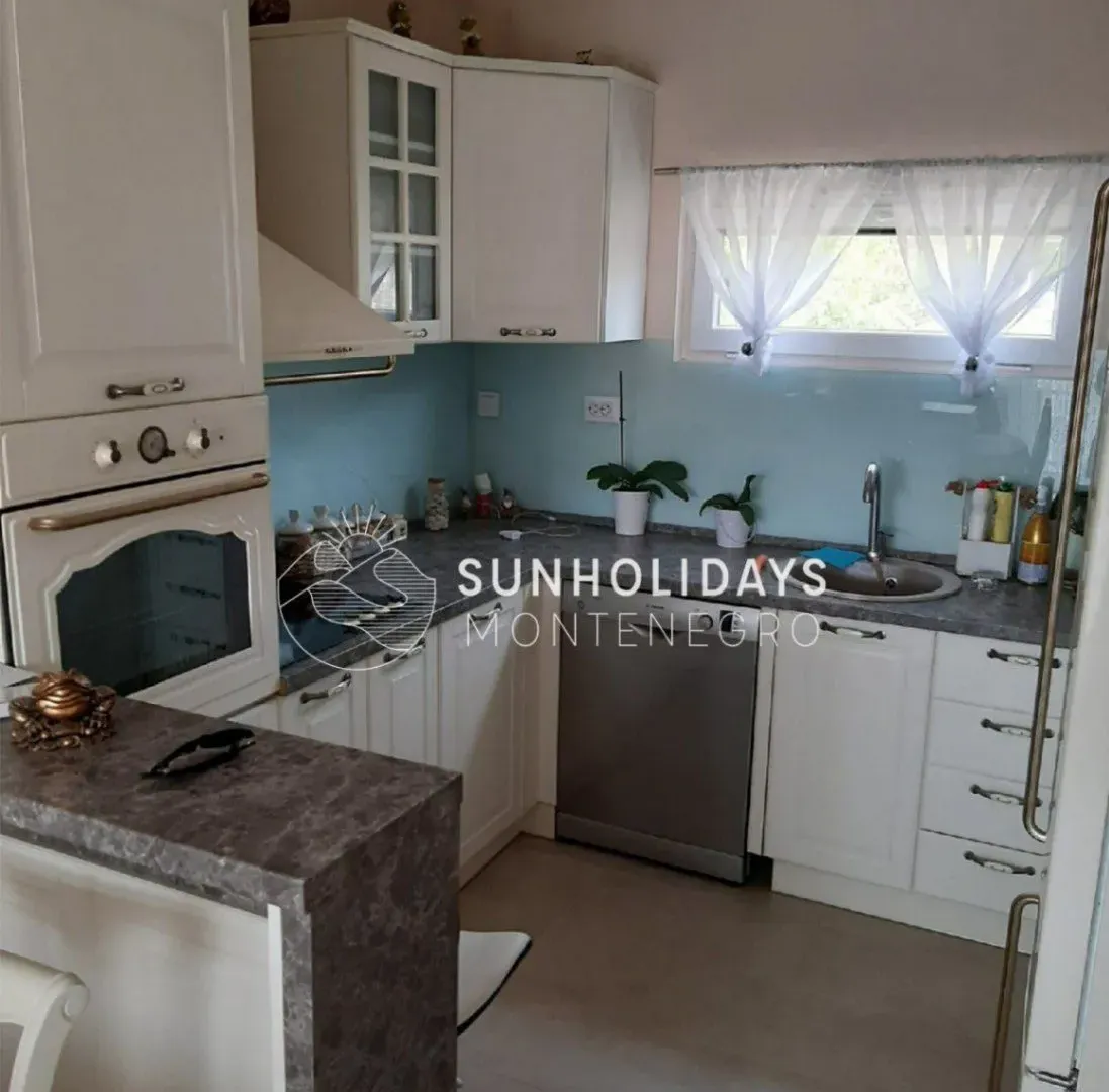 Sale, house, 181m², Centar, Bar
