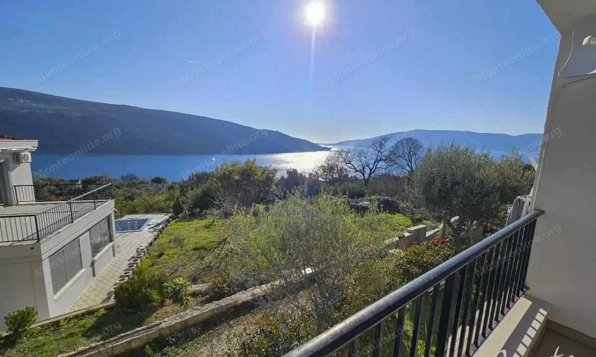 Prodaja, dvosoban stan, 135m², Kumbor, Herceg Novi