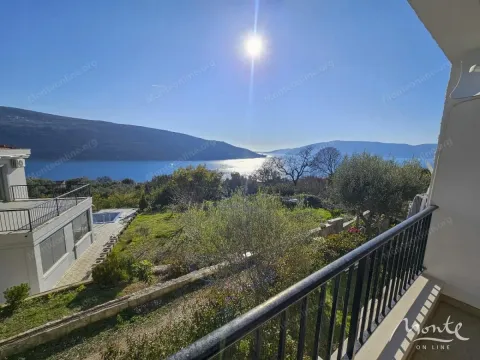Prodaja, dvosoban stan, 135m², Kumbor, Herceg Novi