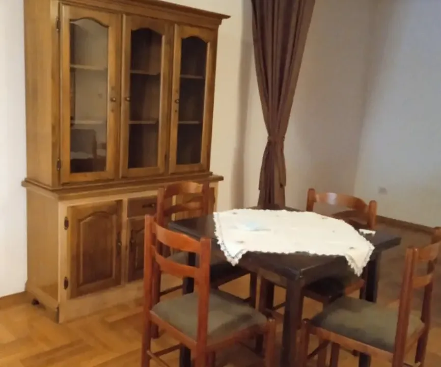 Izdavanje, jednosoban stan, 64m², Stari Aerodrom, Podgorica