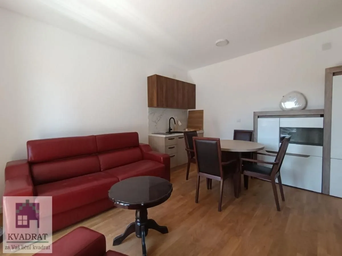 Prodaja, jednosoban stan, 34m², Centar, Zlatibor