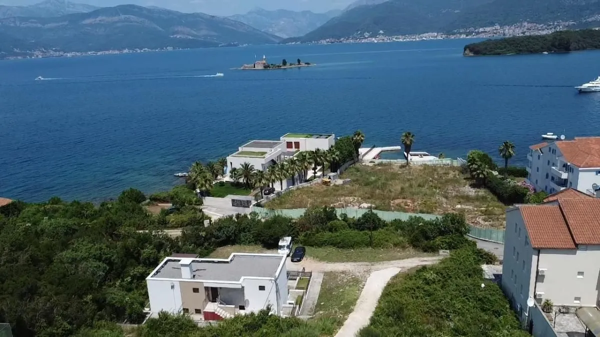Prodaja, plac, 700m², Tivat, Crna Gora