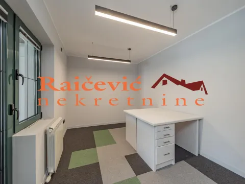 Izdavanje, poslovni prostor, 152m², Voždovac Sve Podlokacije, Beograd - image 8