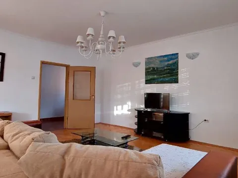 Rent, three bedroom apartment, 130m², Dahna, Podgorica - image 14