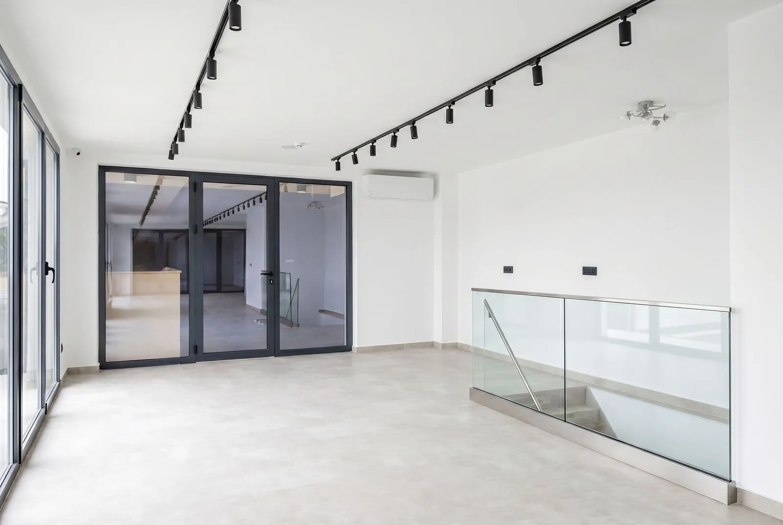 Rent, office space, 132m², Budva, Crna Gora