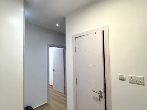 Sale, three bedroom apartment, 60m², Vračar Sve Podlokacije, Beograd - image 2