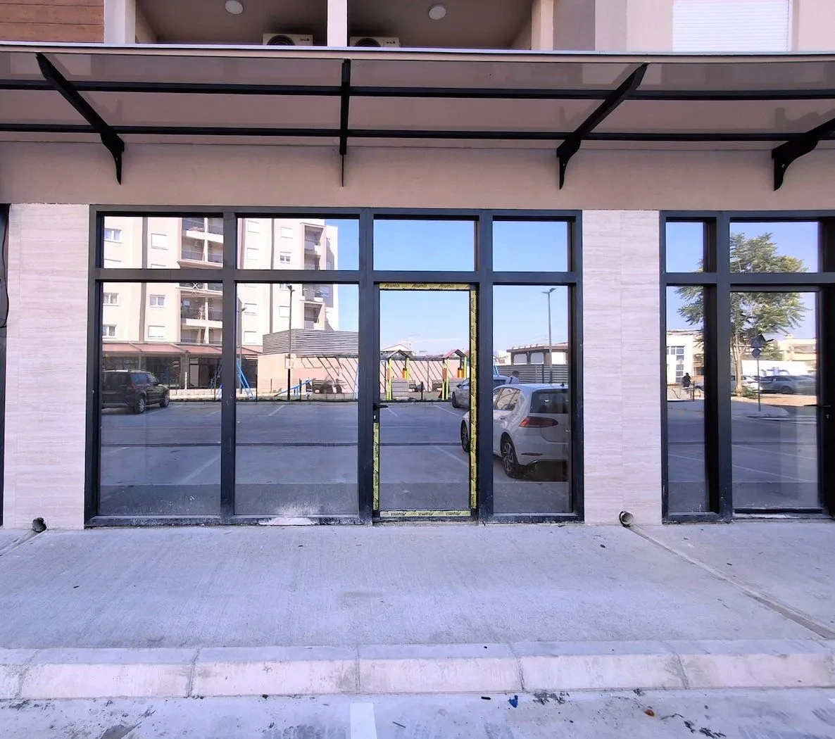 Rent, office space, 100m², Stari Aerodrom, Podgorica