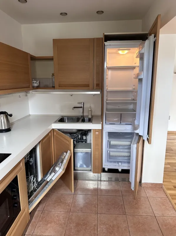 Prodaja, dvosoban stan, 73m², Đenovići, Herceg Novi