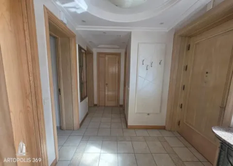 Izdavanje, kuća, 290m², Zvezdin Stadion, Beograd - image 8