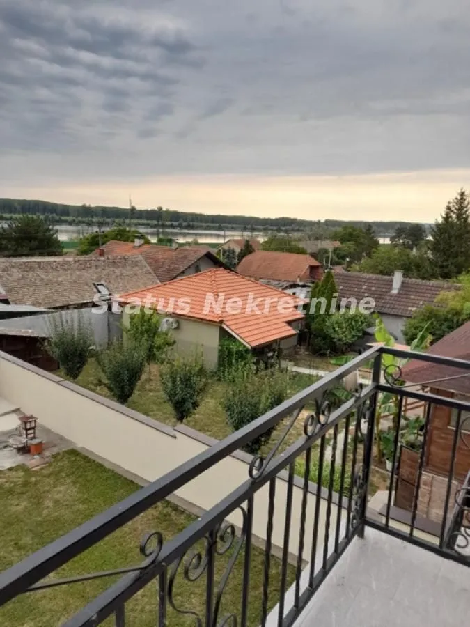 Prodaja, kuća, 246m², Sremski Karlovci, Novi Sad