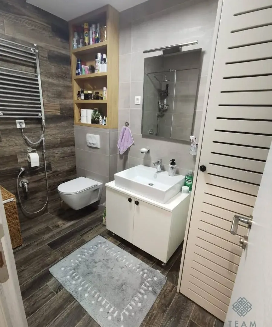 Prodaja, jednosoban stan, 61m², Dobrota, Kotor