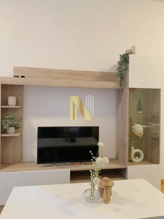 Izdavanje, jednosoban stan, 41m², Adamovićevo Naselje, Novi Sad Sve Podlokacije