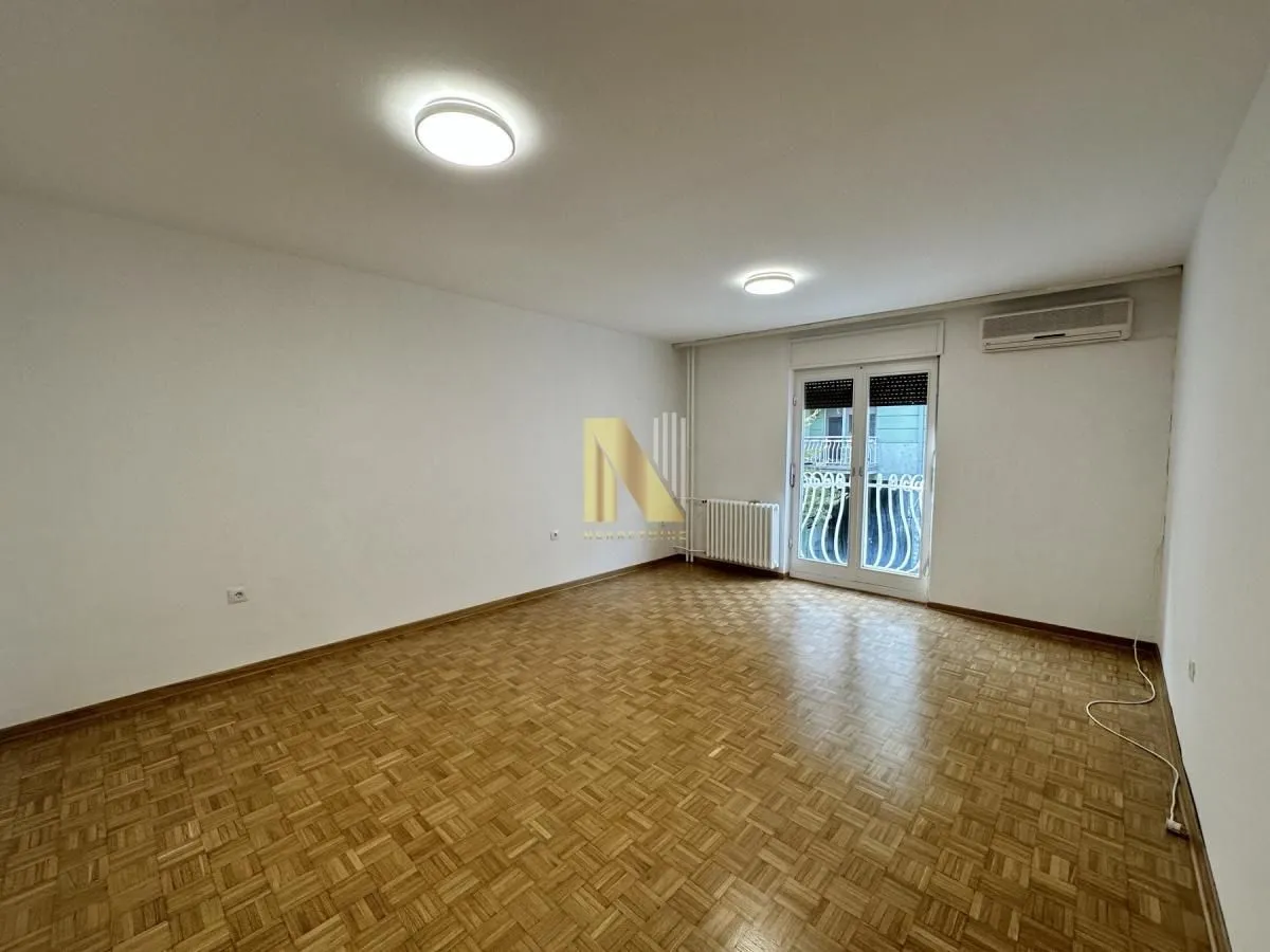 Rent, office space, 105m², Centar, Novi Sad