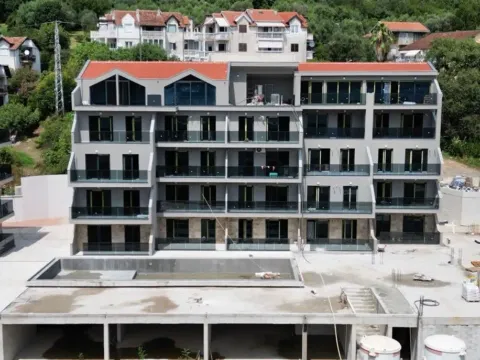 Prodaja, jednosoban stan, 50m², Đenovići, Herceg Novi - image 1