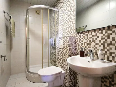 Rent, apartment, 98m², City Kvart, Podgorica - image 12