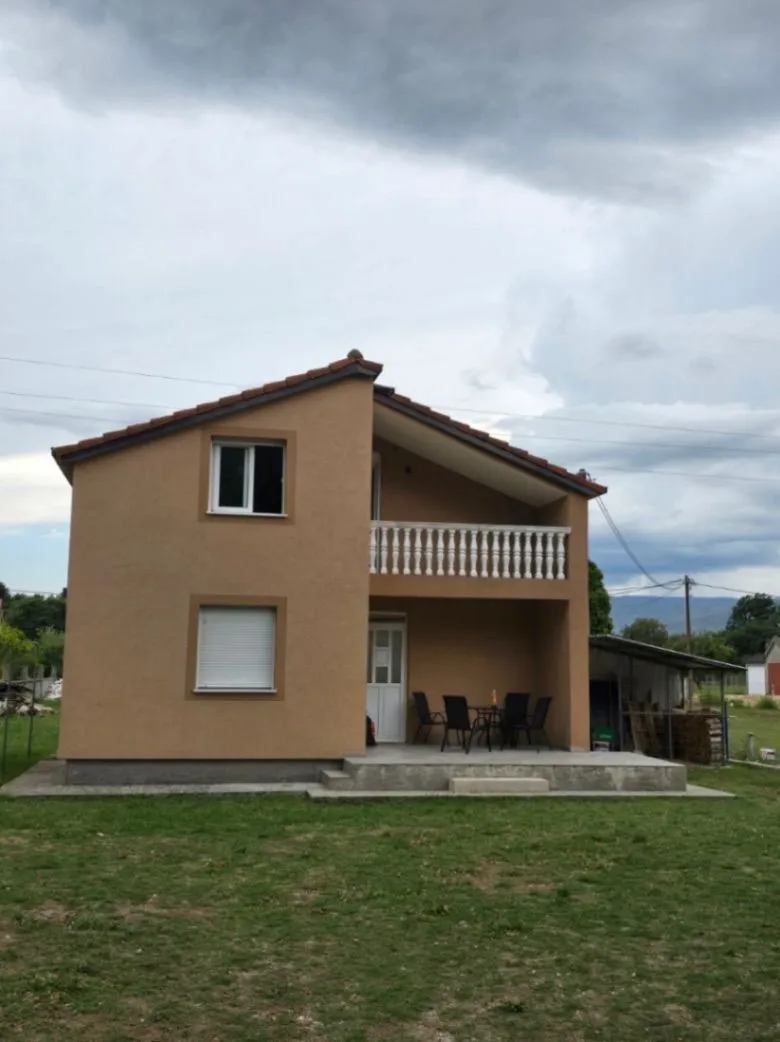 Izdavanje, kuća, 120m², Martinići, Danilovgrad