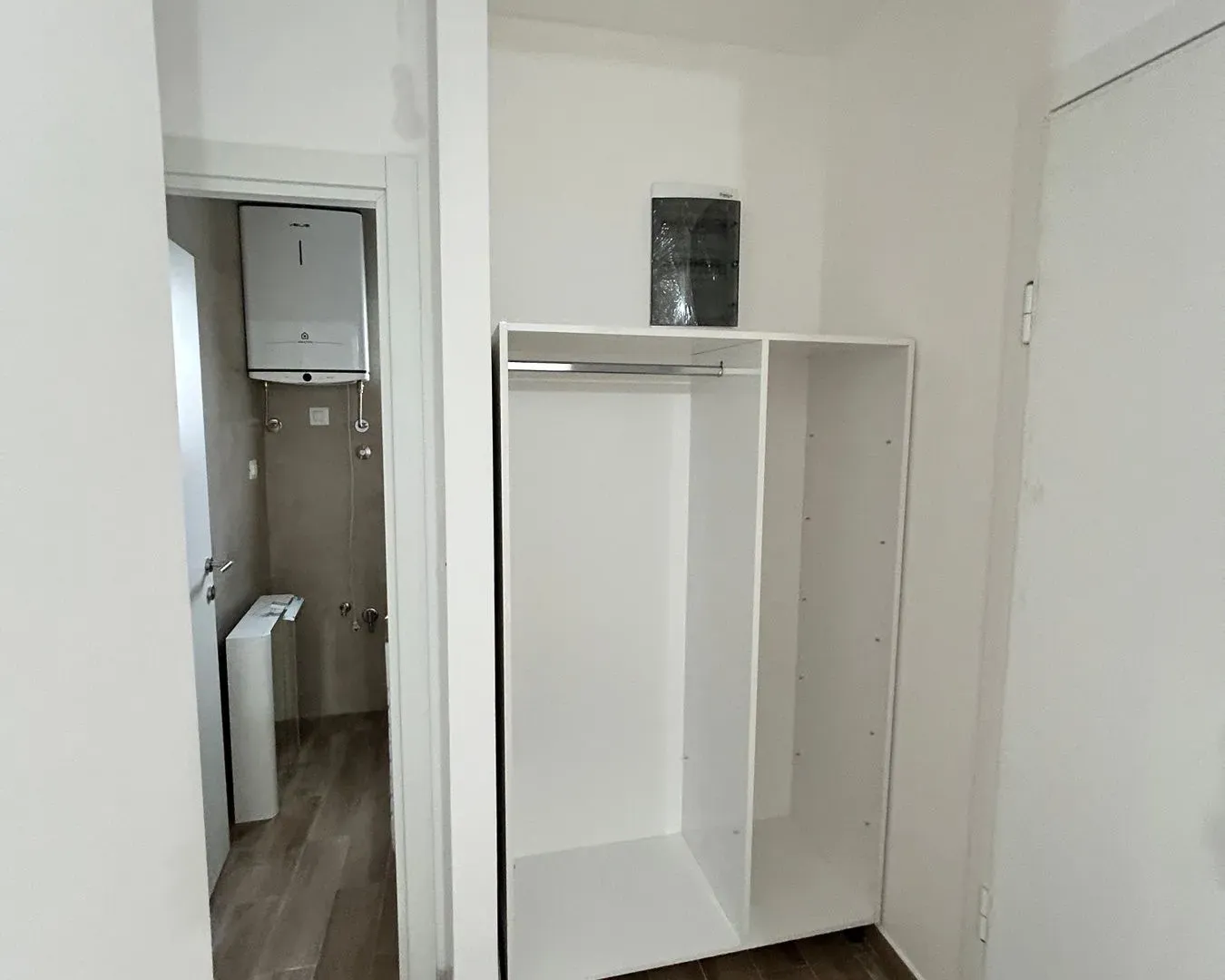 Rent, one bedroom apartment, 40m², Šušanj, Bar