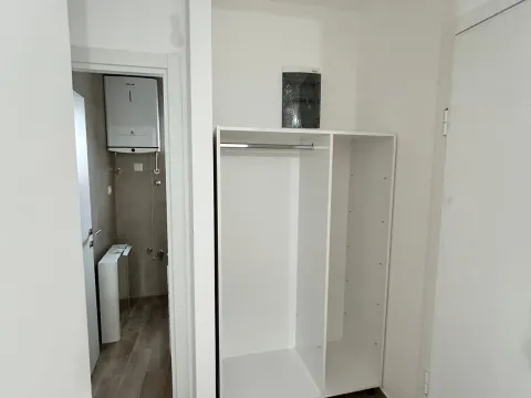 Rent, one bedroom apartment, 40m², Šušanj, Bar - image 8
