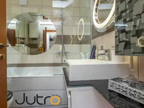 Rent, one bedroom apartment, 55m², City Kvart, Podgorica - image 7