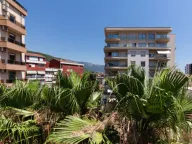 Rent, one bedroom apartment, 45m², Bulevar, Budva - image 7