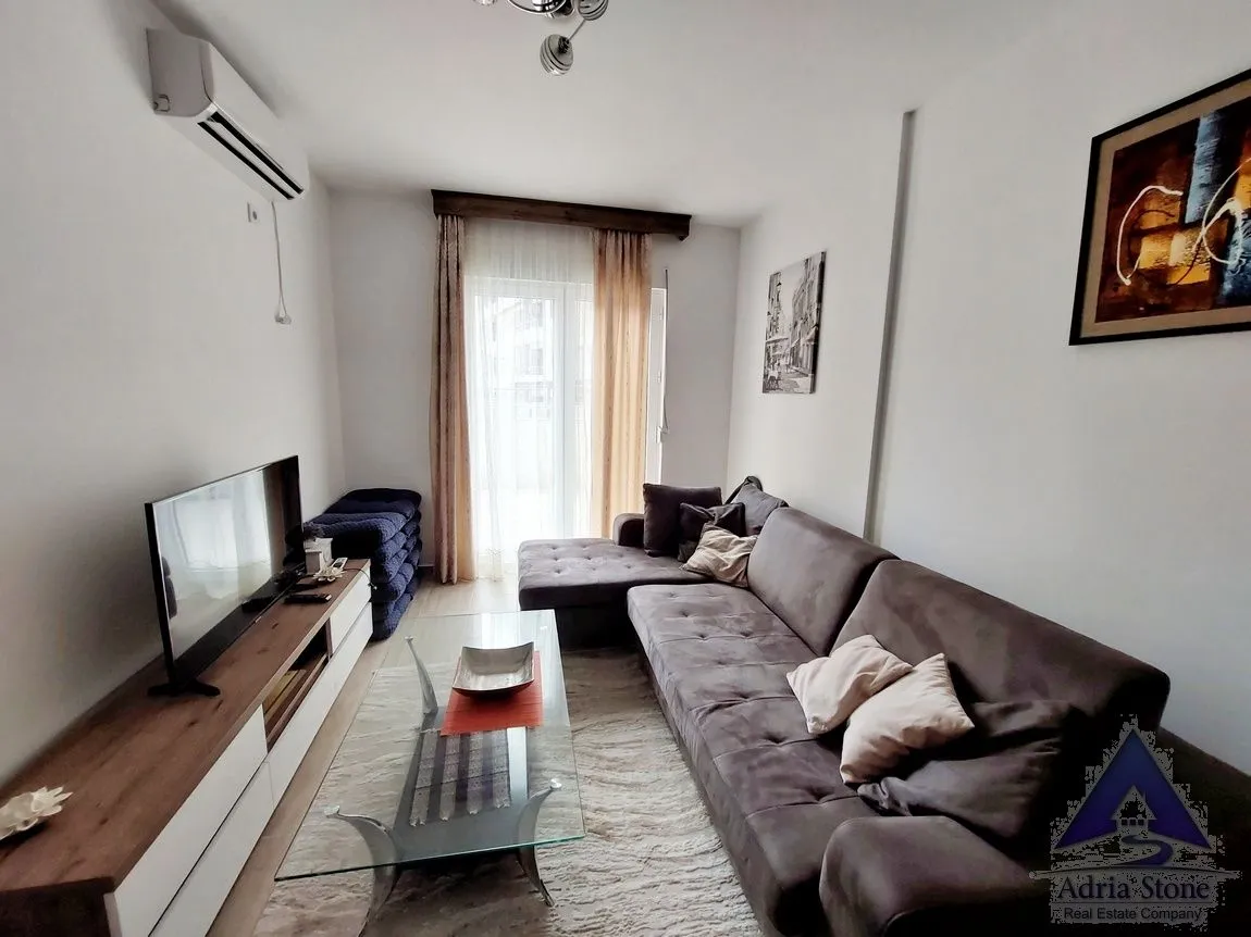 Izdavanje, jednosoban stan, 45m², Golubovina, Budva