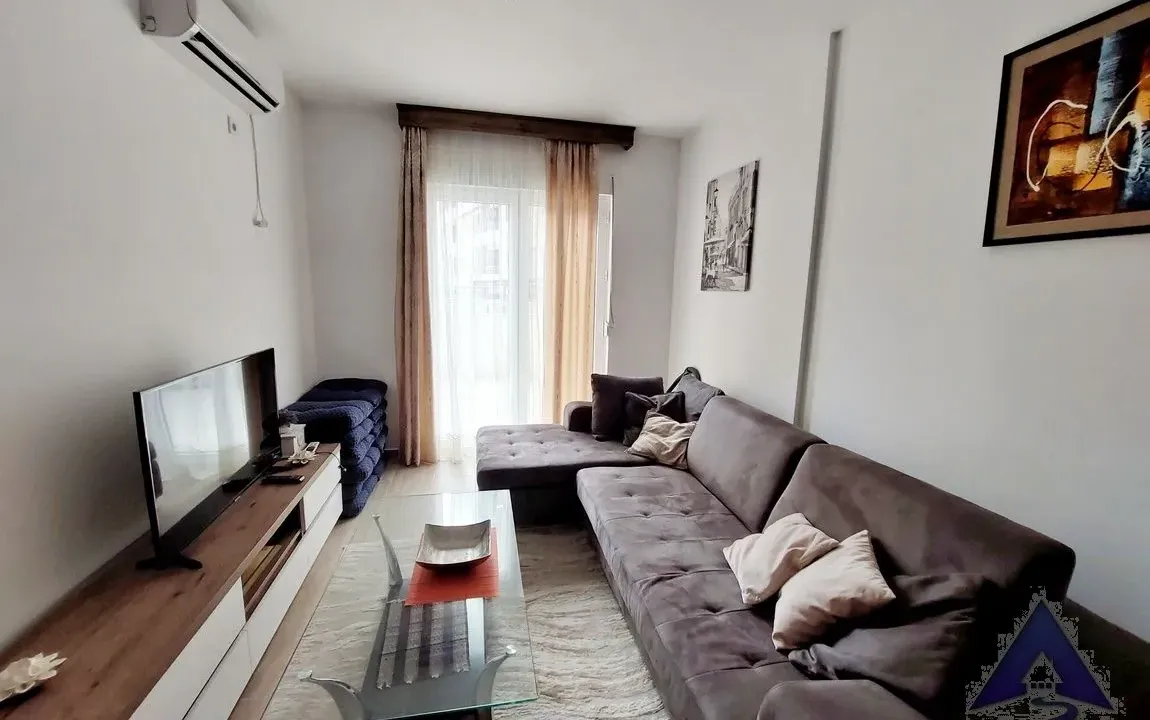 Izdavanje, jednosoban stan, 45m², Golubovina, Budva