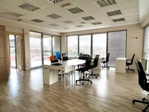 Rent, office space, 183m², Zeleni Venac, Beograd - image 3