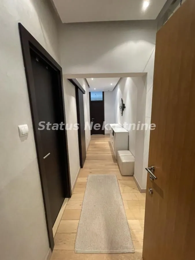Prodaja, trosoban stan, 105m², Liman 3, Novi Sad Sve Podlokacije